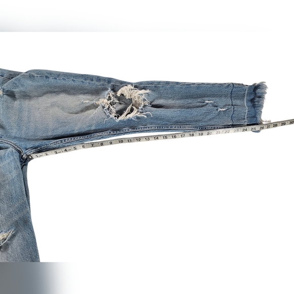 Abercrombie & Fitch Curve Love High Rise Mom Jean Distressed Size 26/2R - Picture 4 of 5